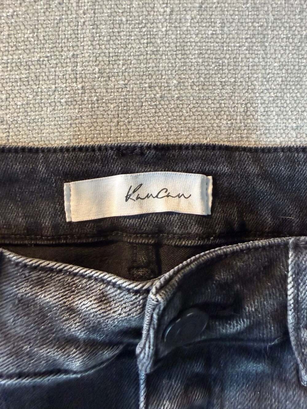KanCan KC7168BK Distressed Black Denim Shorts Size 5/26 - Picture 3 of 6